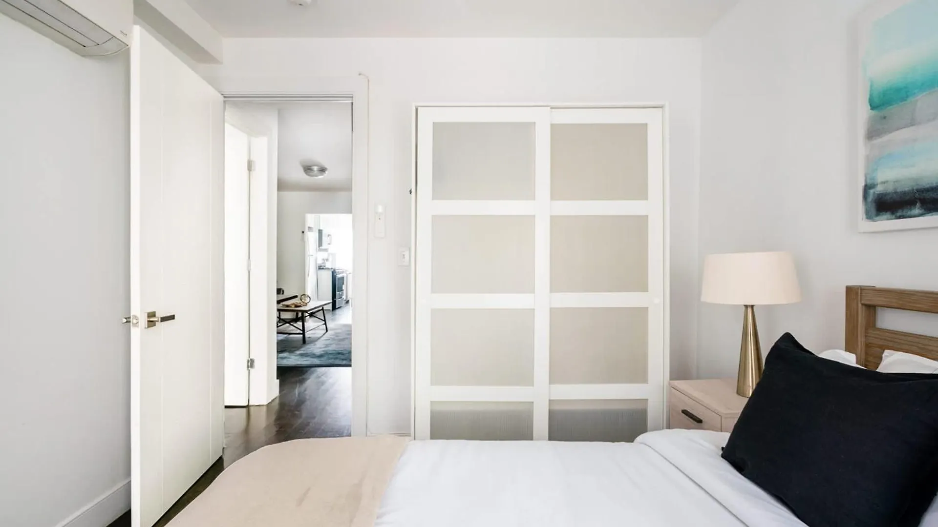 39-2 Renovated 3Br Prime Hudson Yards Area Apartman New York