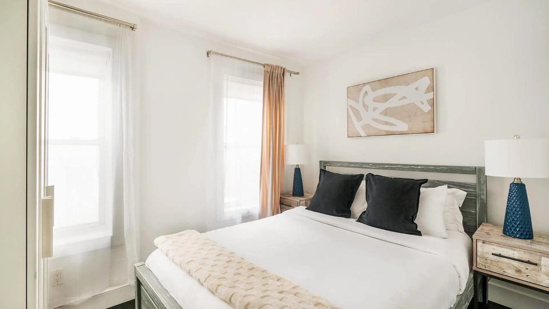 39-2 Renovated 3Br Prime Hudson Yards Area Apartman New York